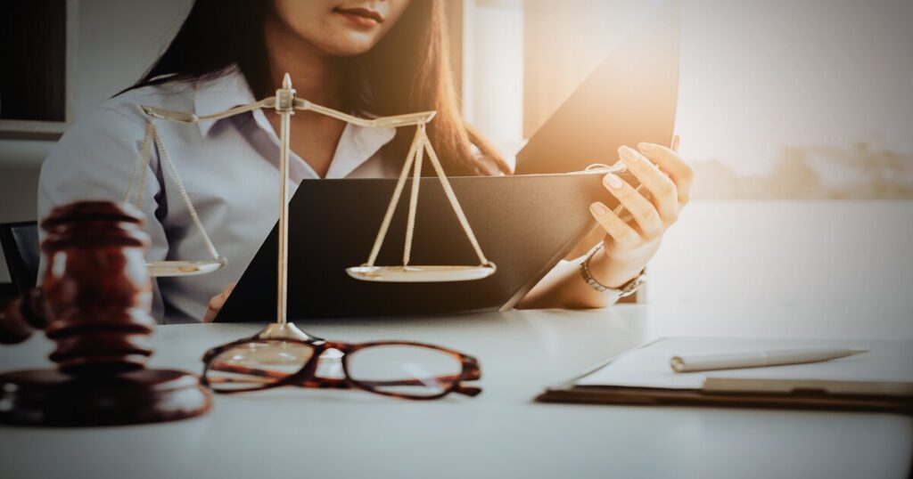 abogados para pensiones en Colombia